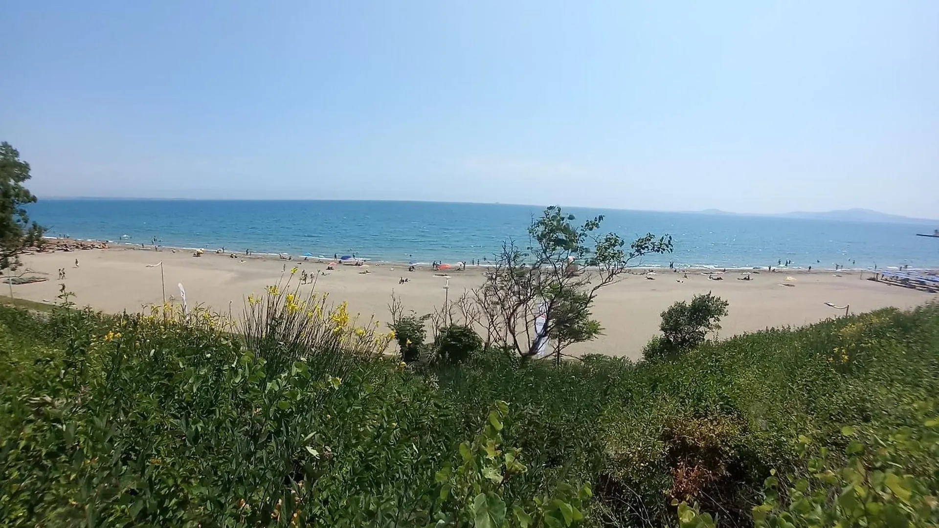 Апартамент Плажен Рай Burgas City Apartment